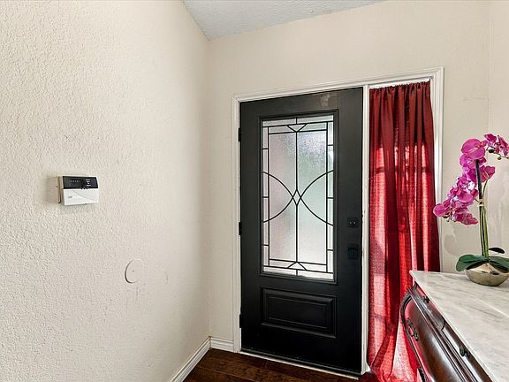 2nd image of 617 Cross Ridge Cir N