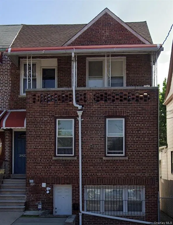 2 bed, $2,900 — Photo 1