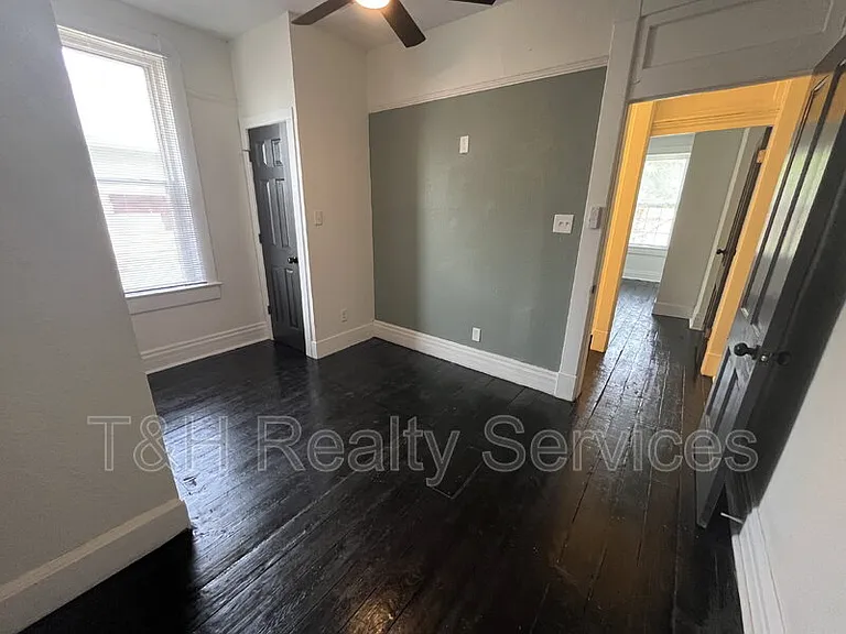 1146 Olive St — Photo 19