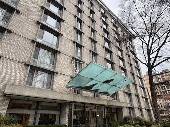 950 25th St NW APT 717