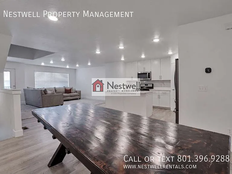 1104 N 1880 W — Photo 4
