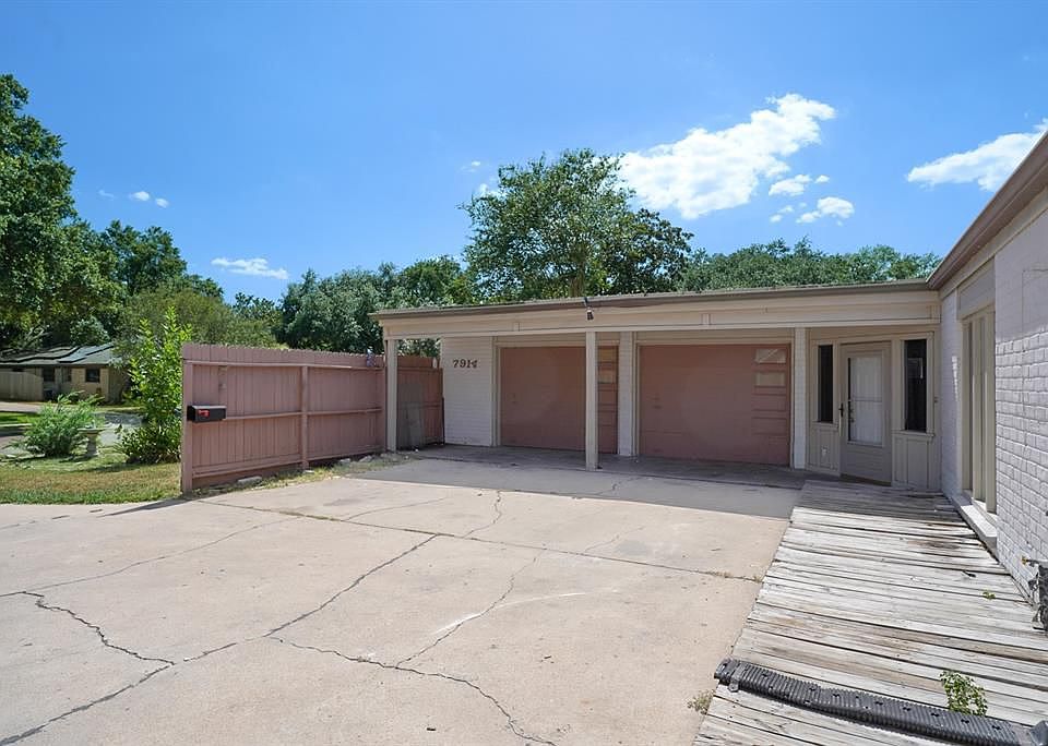 1st image of 7914 Braes Meadow Dr