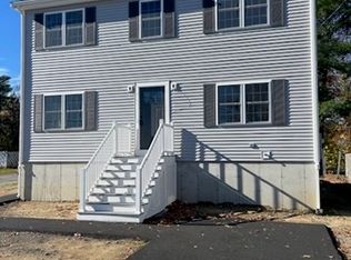 17 W Shore Rd, Holbrook, MA 02343