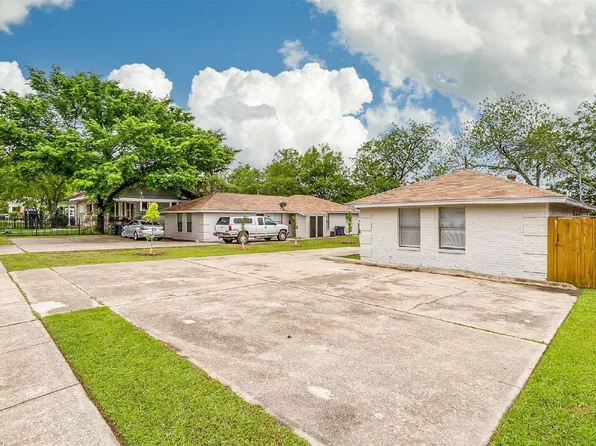 2230 Washington Ave, Fort Worth, TX 76110