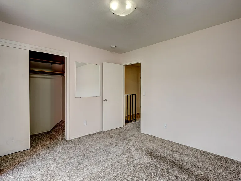 3036 S Betsy Ross Ln — Photo 15