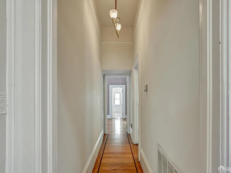 656 Hayes St — Photo 19