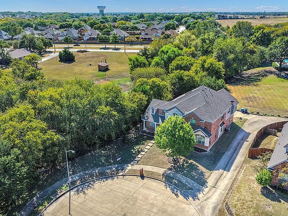 3rd image of 1700 Little River Ct