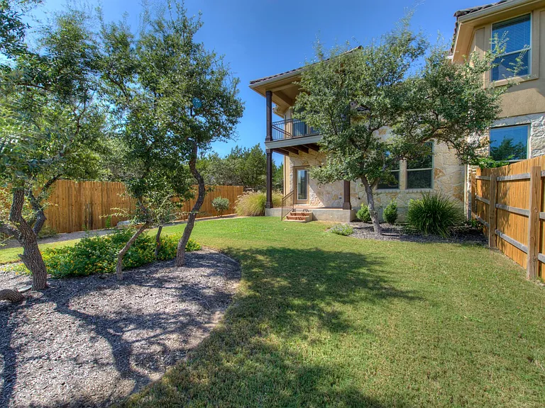 405 S Meadowlark St #B — Photo 36