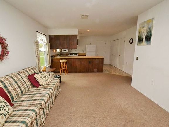 5th image of 5 Romford Ct