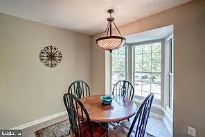 353 Barnfield Sq NE — Photo 15