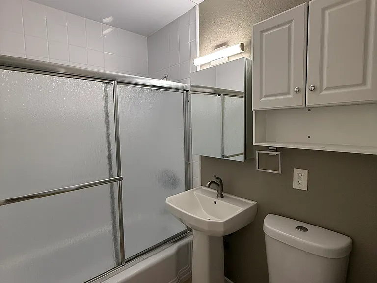 3566 W Amherst Ave — Photo 20