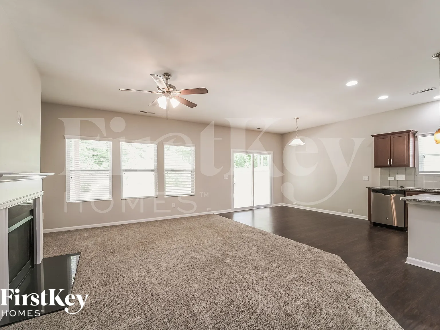 5 bed, 3.0 bath, 2687 sqft, $3,195 — Photo 2