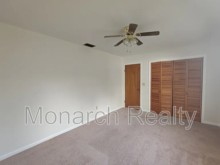 6133 NW 33rd St — Photo 21