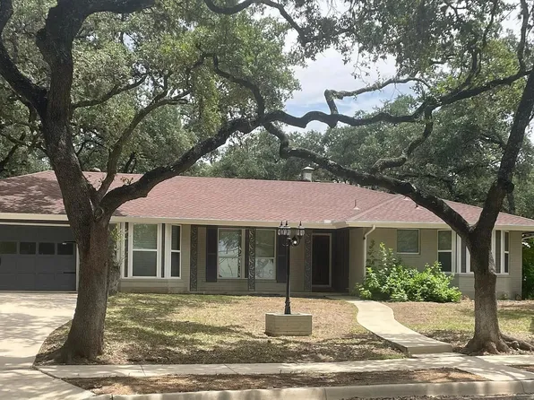 9802 Greentree Dr, San Antonio, TX 78230