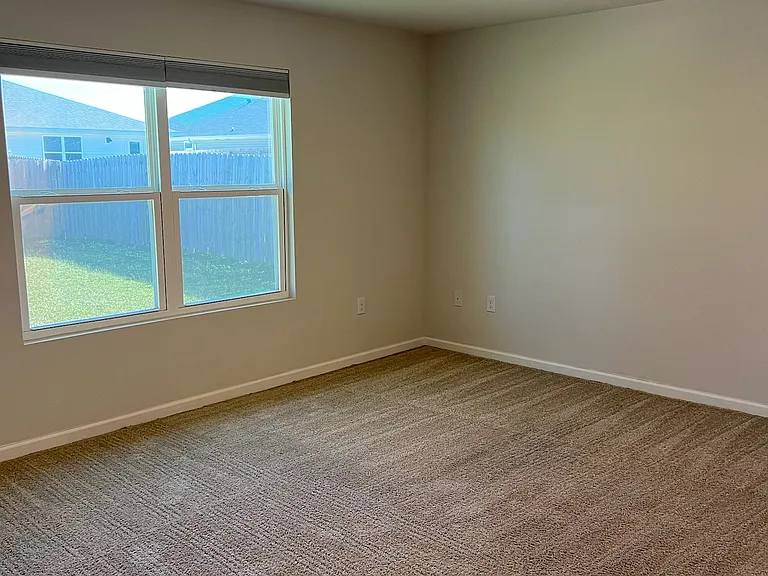 5418 Peach Dr — Photo 9