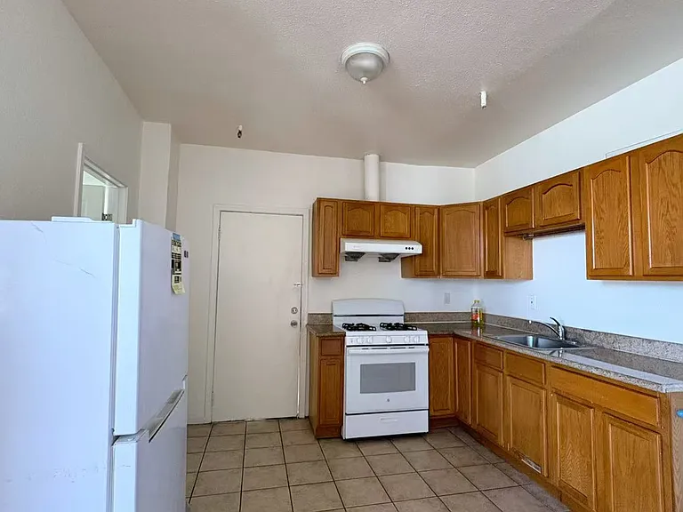 721 International Blvd #D — Photo 4