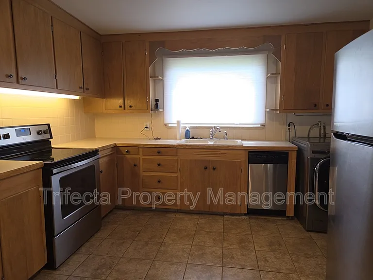 630 N Taft Hill Rd — Photo 14