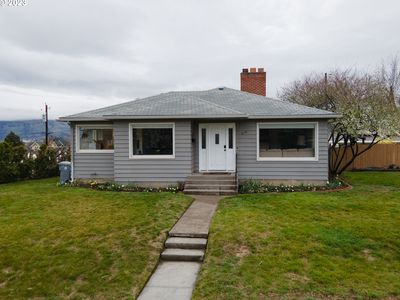 819 W 12th St, The Dalles, OR, 97058