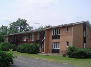 205 W Todd Ave #203, Woodstock, IL 60098