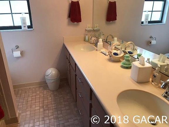 5th image of 7523 NW 37th Pl