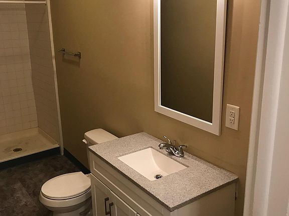 5th image of 608 N Roan St #7B