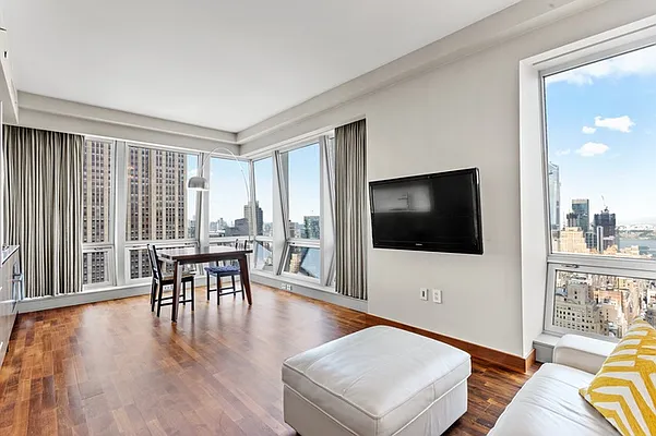 Rented by Nest Seekers International | media 3