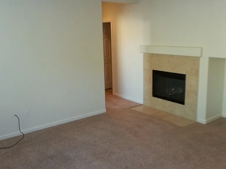 10087 Tuzza Ct — Photo 5