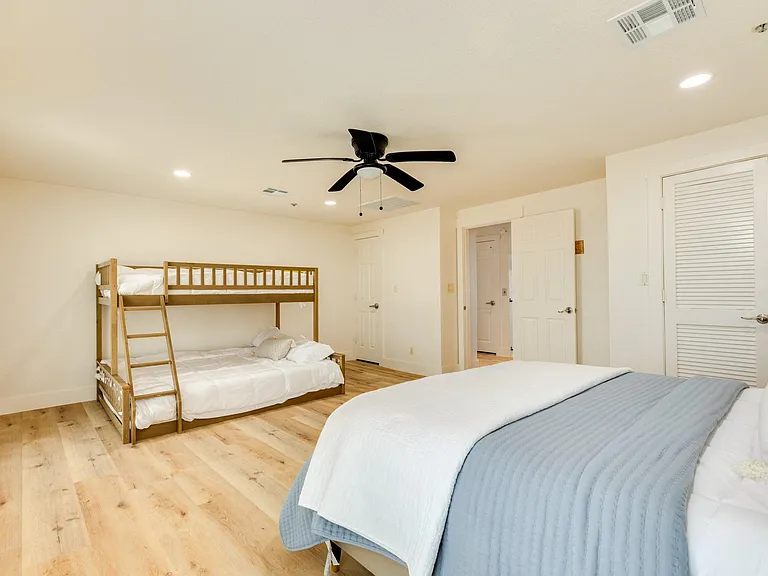 411 Sailfish St #101 — Photo 16