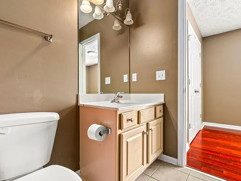 4264 Live Oak Dr — Photo 16