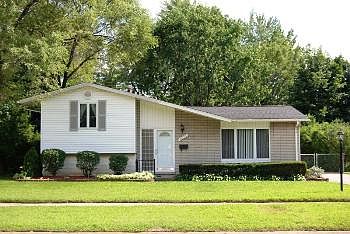 5th image of 40735 Orangelawn Ave