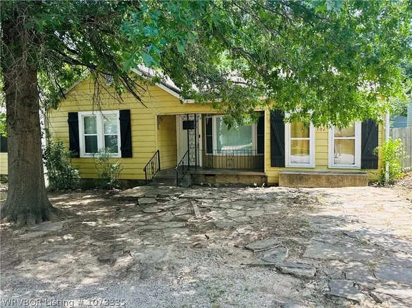 702 N 40th St, Fort Smith, AR 72903