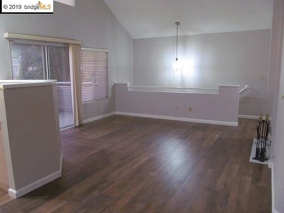 5th image of 377 Malibu Dr