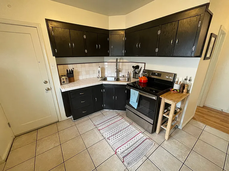 1029 E Kensington Ave — Photo 5
