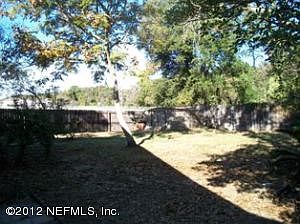 3rd image of 8009 Marseilles Dr