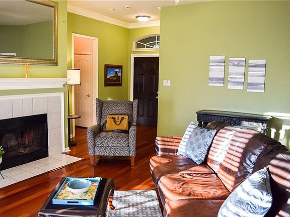 5th image of 7516 Parkbrook Dr