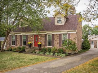 6901 Watford Ct, Louisville, KY 40222