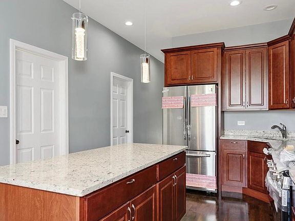 3rd image of 3623 W Grenshaw St #2