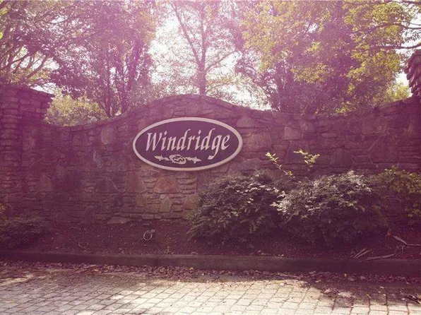 2080 Wood Valley Dr, Loganville, GA 30052