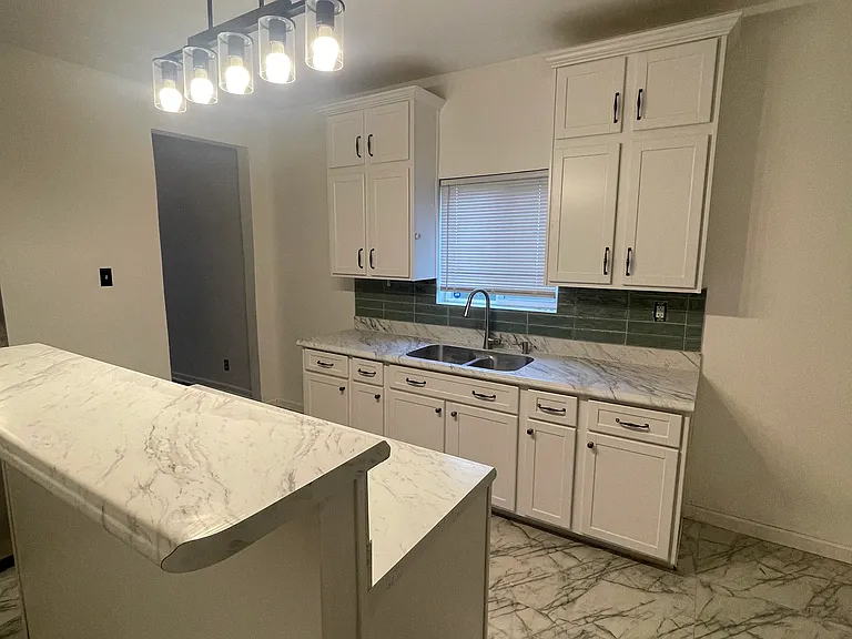 1131 Churchman Ave — Photo 17