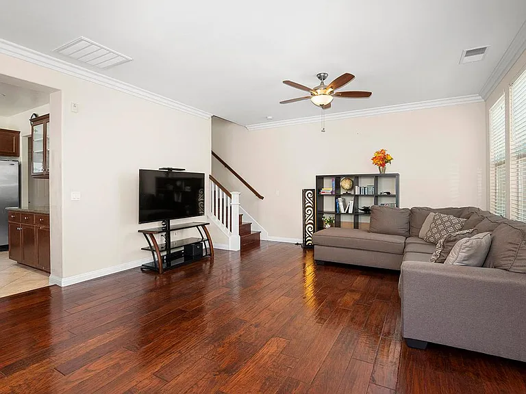 10667 Golden Willow Trl #150 — Photo 6