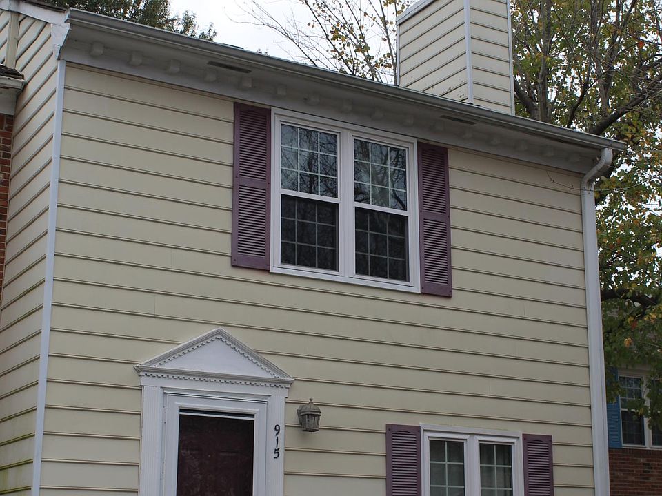 1st image of 915 Spinnaker Ct
