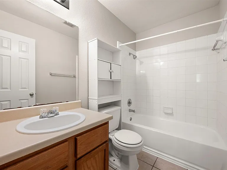 1720 Constantino Cir #A — Photo 21