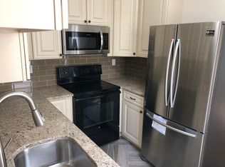 34 W Spring Ave, Ardmore, PA 19003