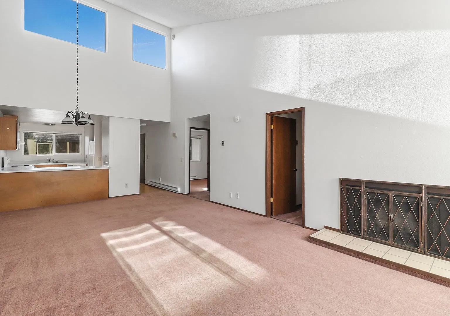 2 Bed 1.25 Bath - Downtown Location - Storage Available - NAS Whidbey — Photo 4