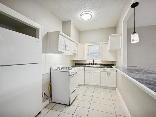 7212 Oxford Ave #B401