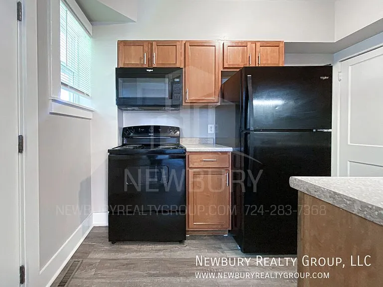 313 Wilson Ave — Photo 13