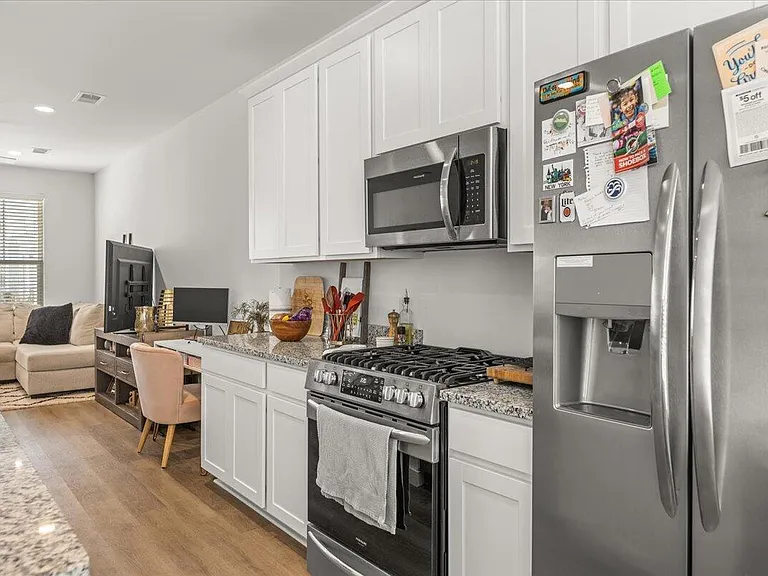 205 Winding Branch Dr — Photo 7