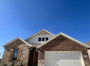 10008 Birchpoint Dr, Fort Worth, TX 76108