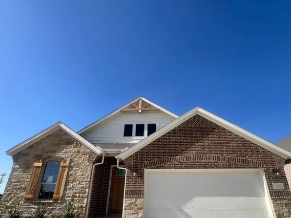 10008 Birchpoint Dr, Fort Worth, TX 76108