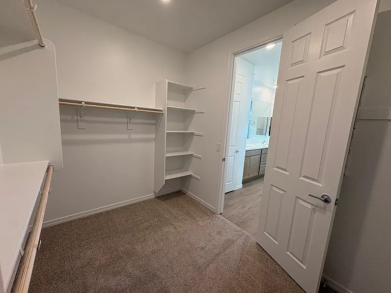 675 W Riparian Dr — Photo 23